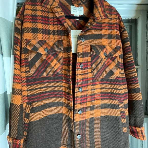 Ashley International Shacket with great detail and warm and cozy New Size M - Picture 11 of 14